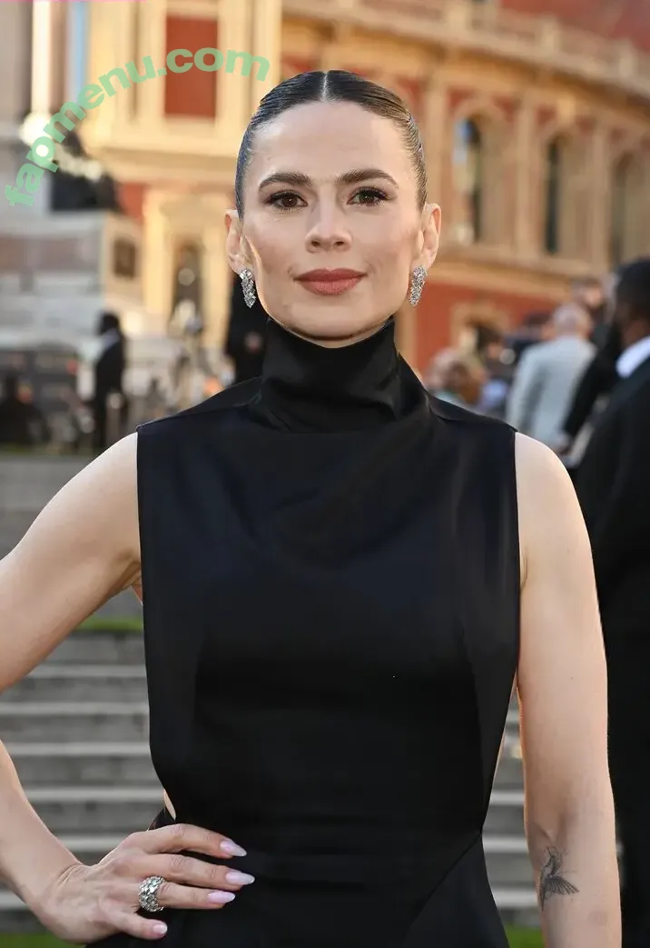 Hayley Atwell nude photo #0881 (hayley_atwell / wellhayley)