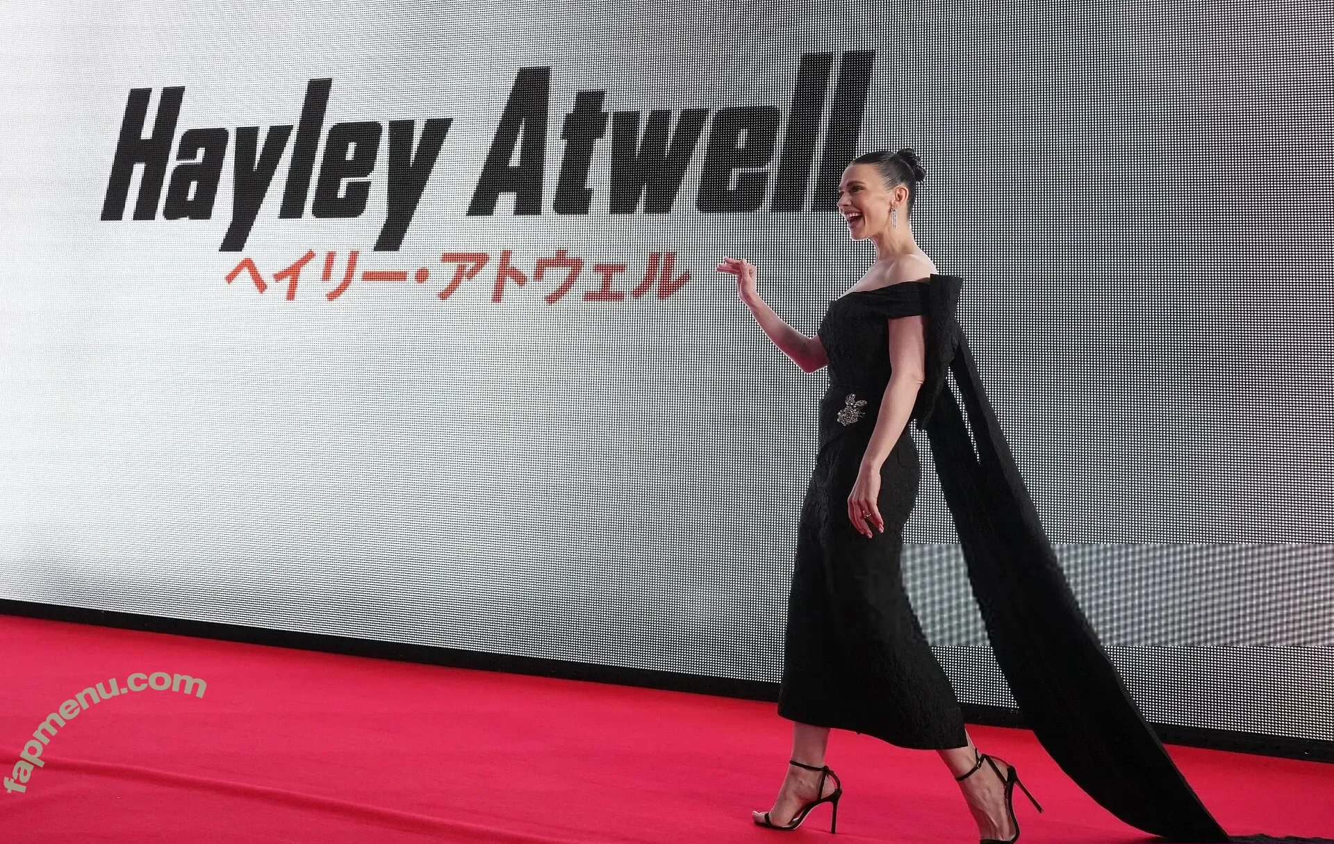Hayley Atwell nude photo #0897 (hayley_atwell / wellhayley)