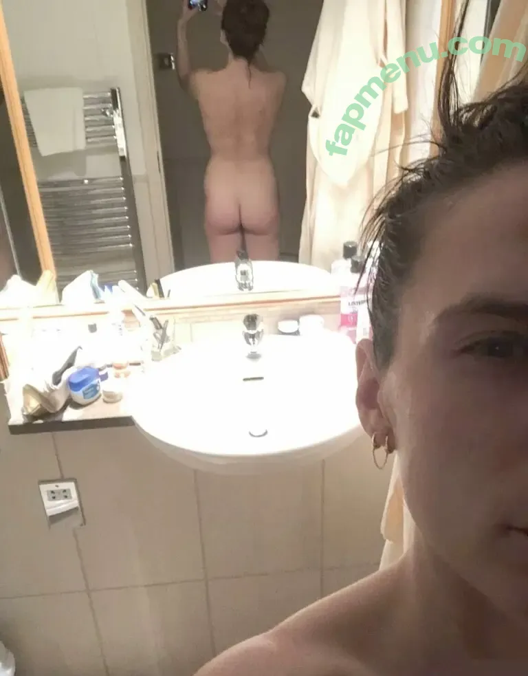 Hayley Atwell nude photo #0932 (hayley_atwell / wellhayley)