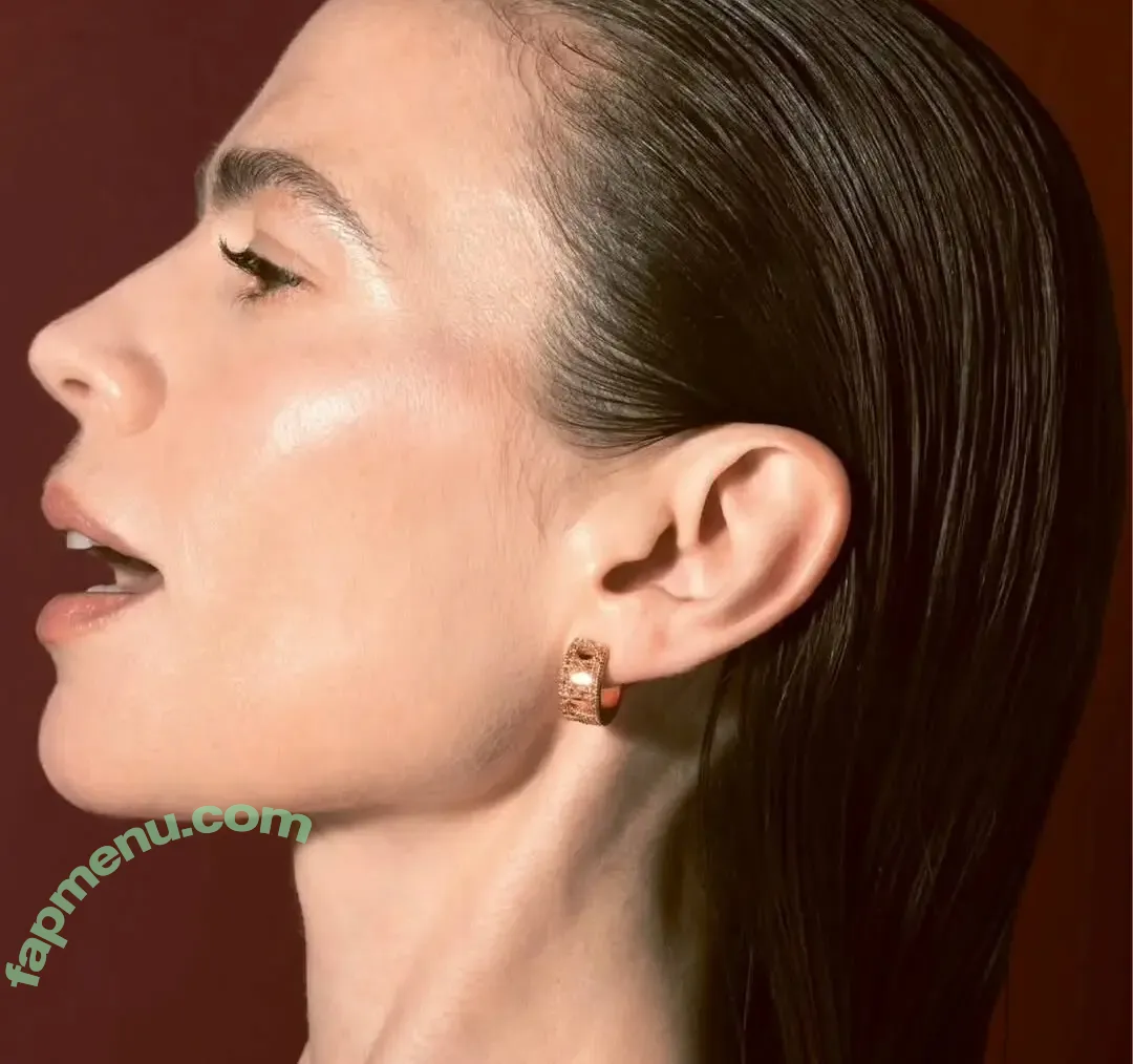 Hayley Atwell nude photo #1005 (hayley_atwell / wellhayley)