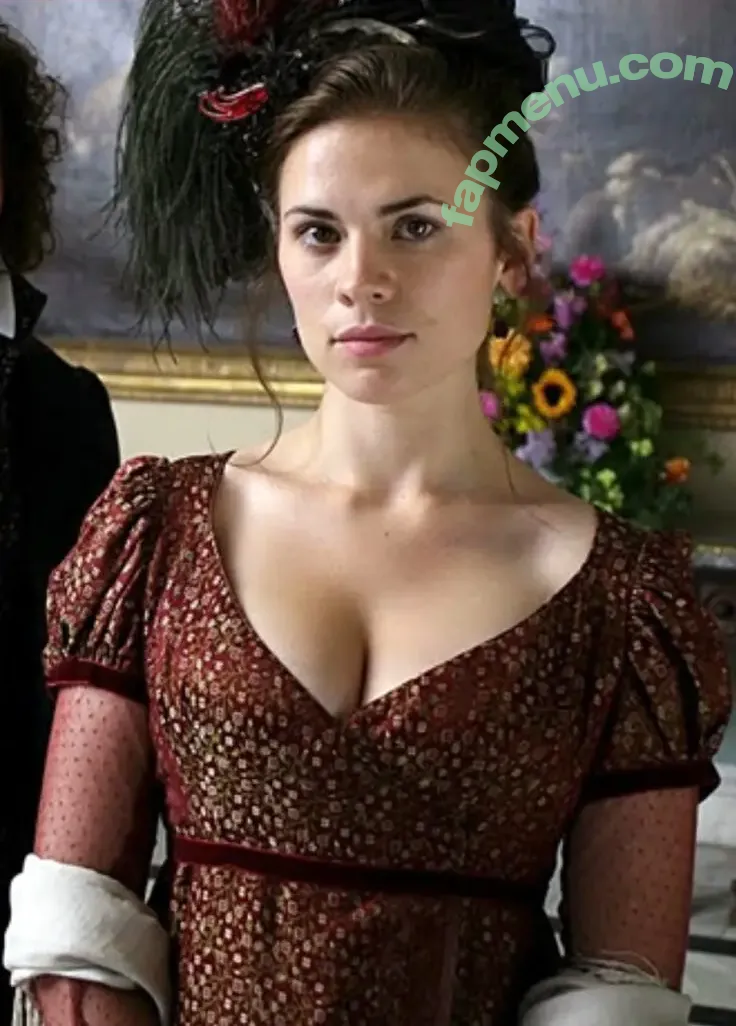 Hayley Atwell nude photo #1057 (hayley_atwell / wellhayley)
