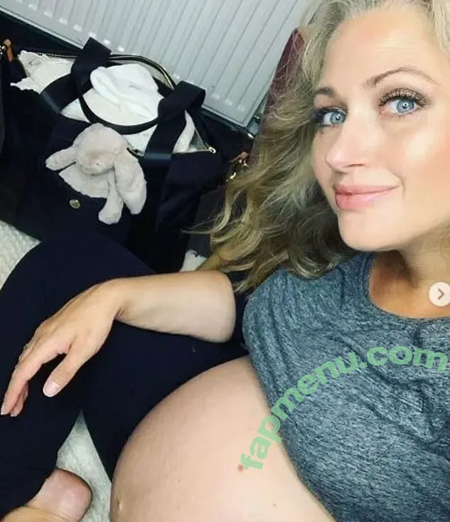 Hayley McQueen nude photo #0059 (mcqueenhayley / megamcqueen)
