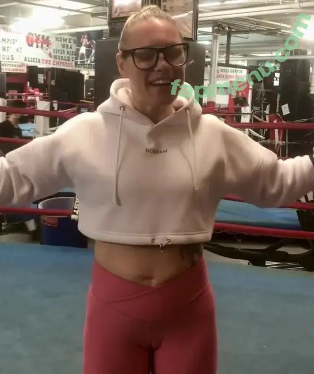 Heather Hardy nude photo #0001 (American Boxer / heathertheheat)