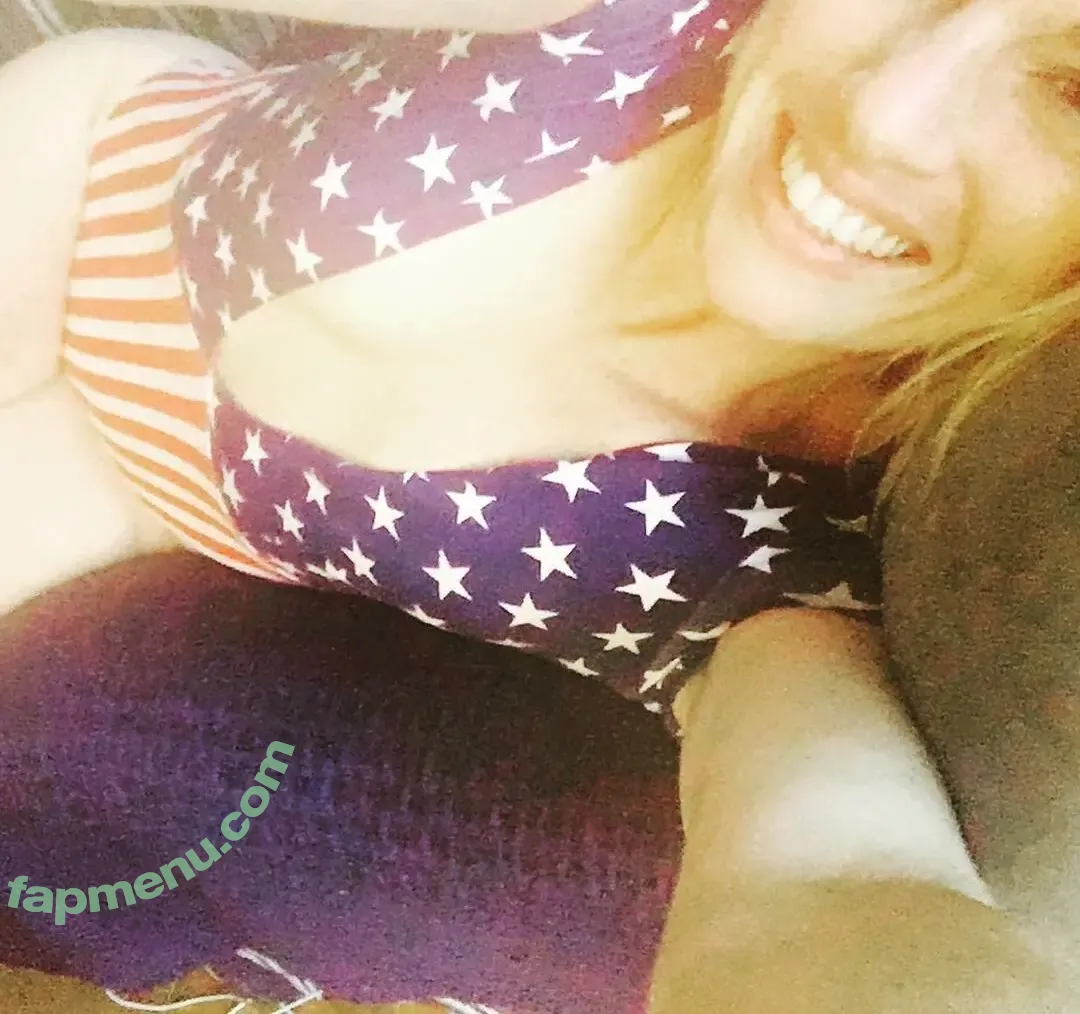 Heather Hardy nude photo #0063 (American Boxer / heathertheheat)