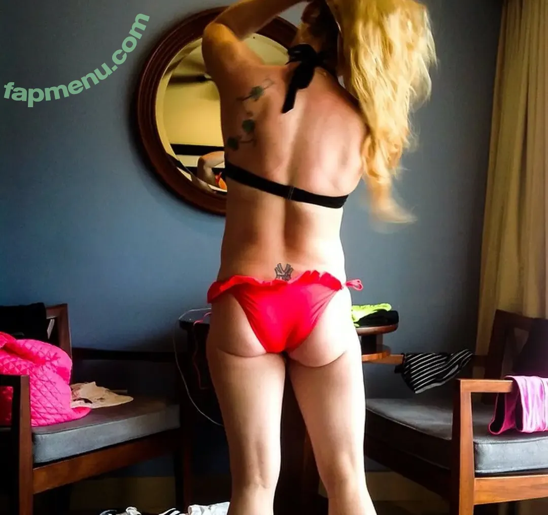 Heather Hardy nude photo #0194 (American Boxer / heathertheheat)