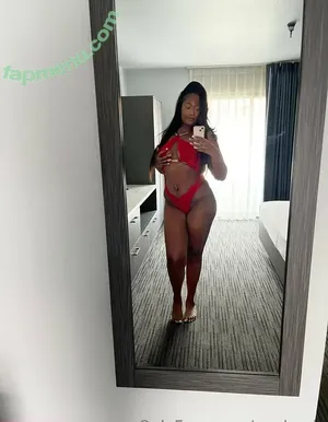 heavensanjizzls / onlyanjizzls nude photo #0007