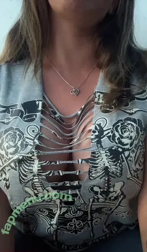 hedriccn / chevy_gurl3 nude photo #0030