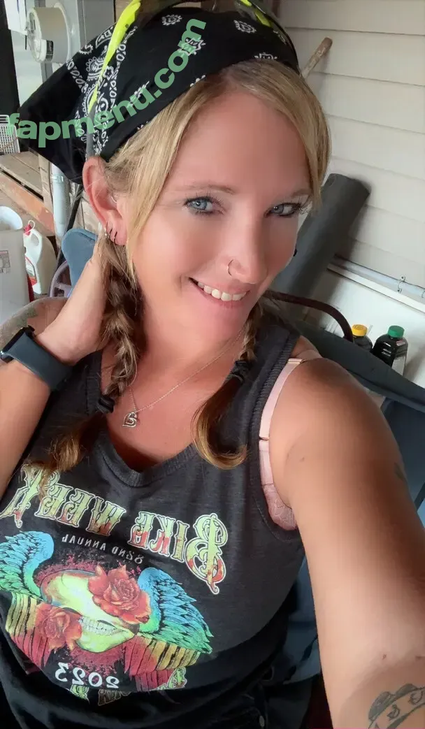 hedriccn nude photo #0042 (chevy_gurl3)