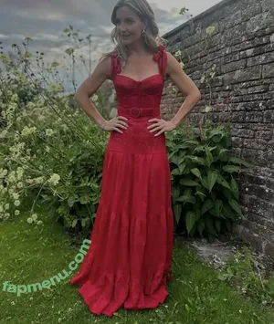 Helen Skelton / helenskelton nude photo #0128