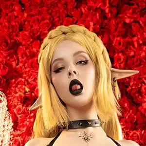 Helly Von Valentine / Disharmonica (Social media content / disharmonica / hellyvalentine nude photo #0002