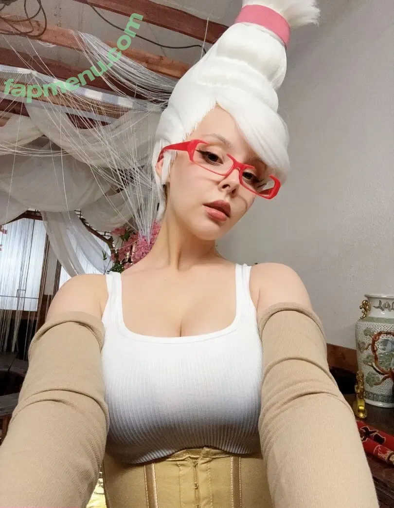 Helly Von Valentine nude photo #0011 (Disharmonica (Social media content / disharmonica / hellyvalentine)