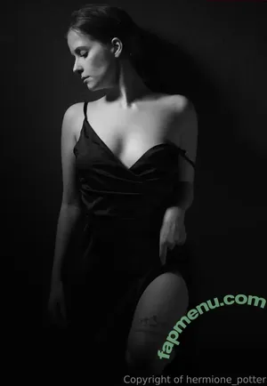 hermione_potter / hermione_puppy nude photo #1314