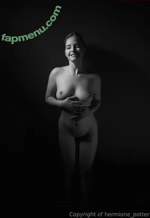 hermione_potter / hermione_puppy nude photo #1321