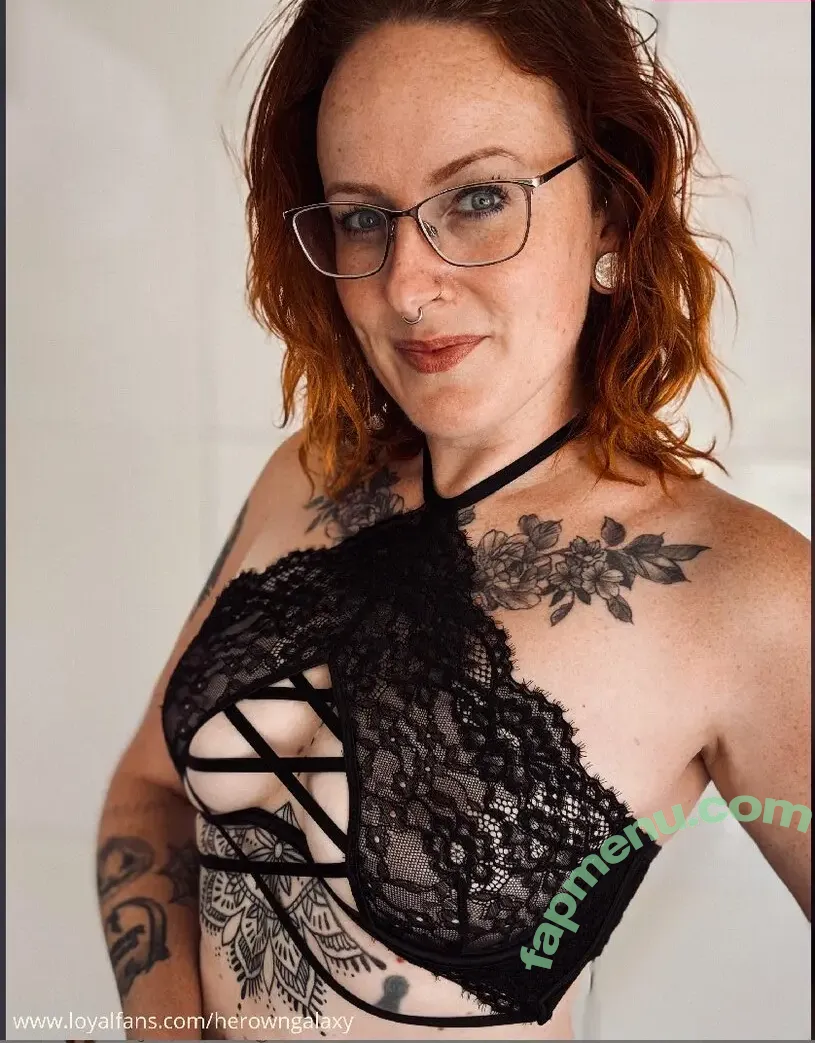 Herowngalaxy nude photo #0001 (her.own.galaxy)