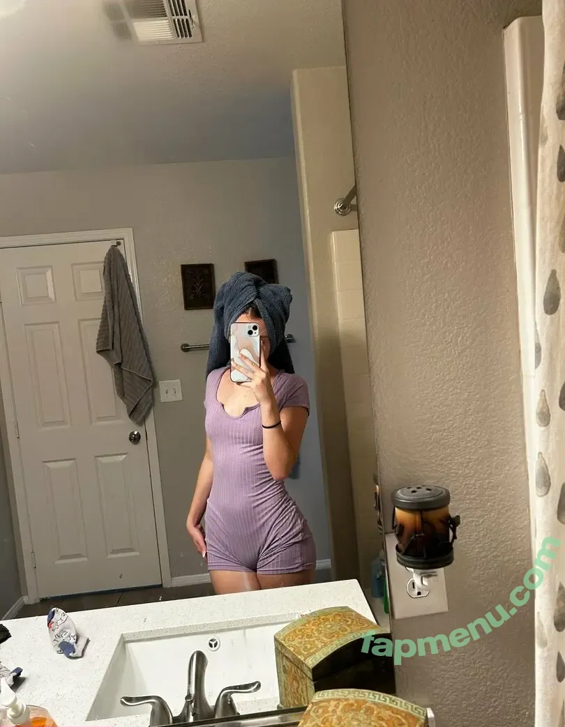 hey_welch nude photo #0034 (hay_welch)