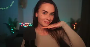 HeyHelen ASMR / heyhelen_asmr nude photo #0064