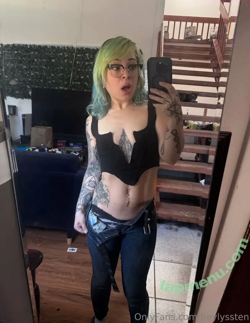heylyssten nude photo #0123 (heylyssten)