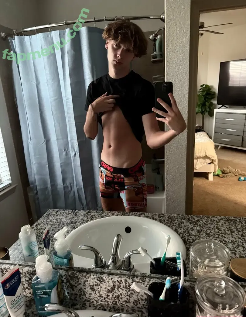 heytroy nude photo #0006 (heytroy_)