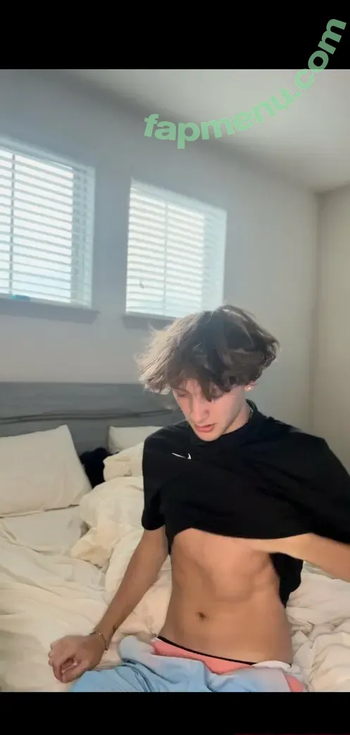 heytroy nude photo #0007 (heytroy_)