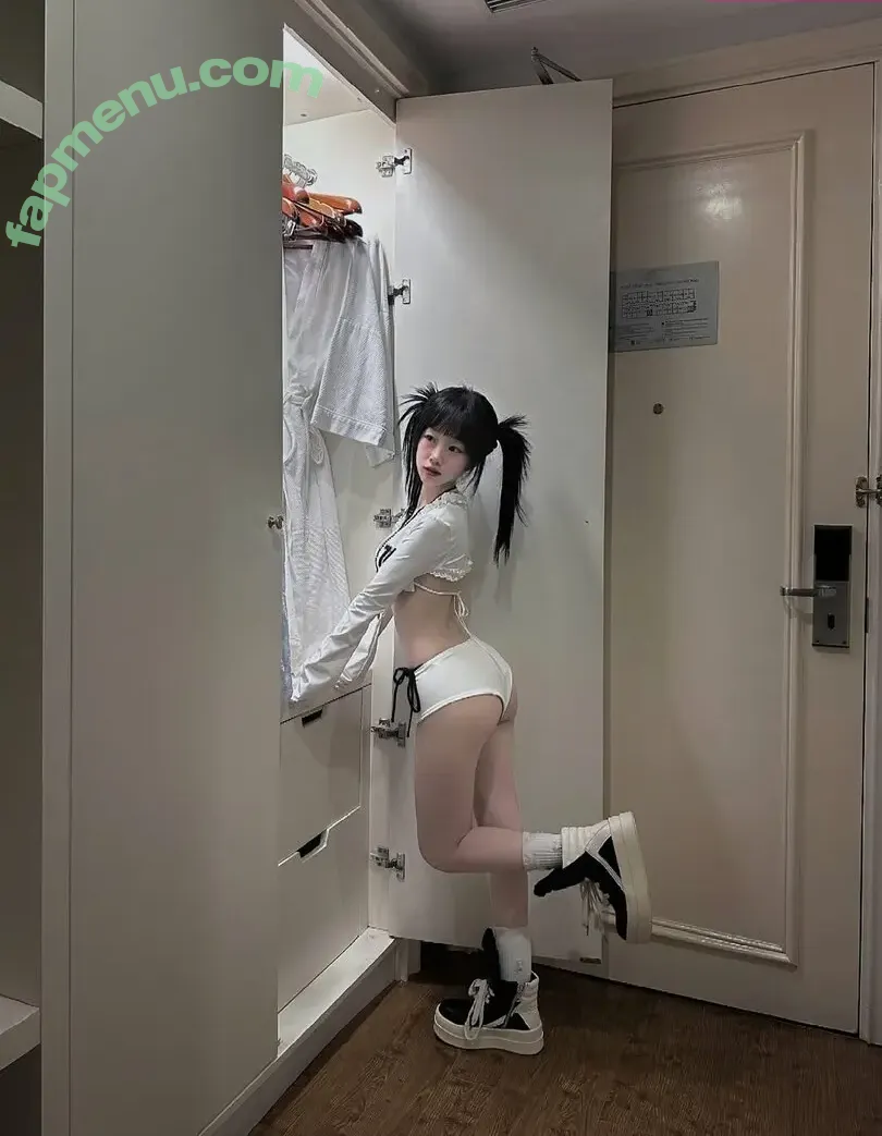 Heyychie nude photo #0010 (Heyychie)