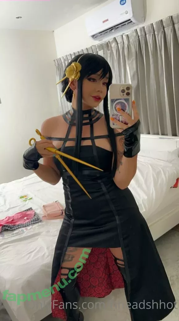 Hheadshhot nude photo #0084 (AliceBong / hheartshhot)