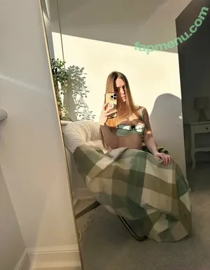 Highlandbunny nude photo #0007