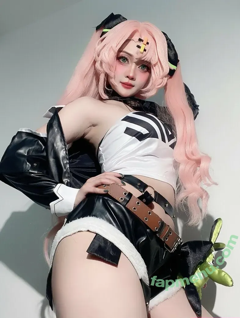 hiino_cosplay nude photo #0040 (hiino_cosplay)