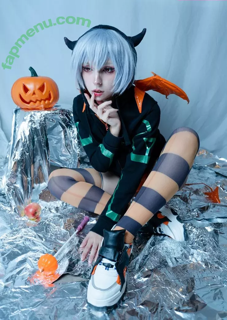Himee.lily nude photo #1146 (Himeecosplay / kawaiierotica)