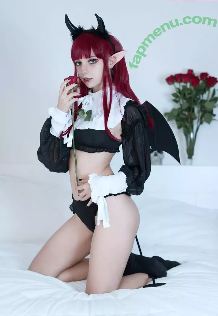Himee.lily nude photo #1148 (Himeecosplay / kawaiierotica)