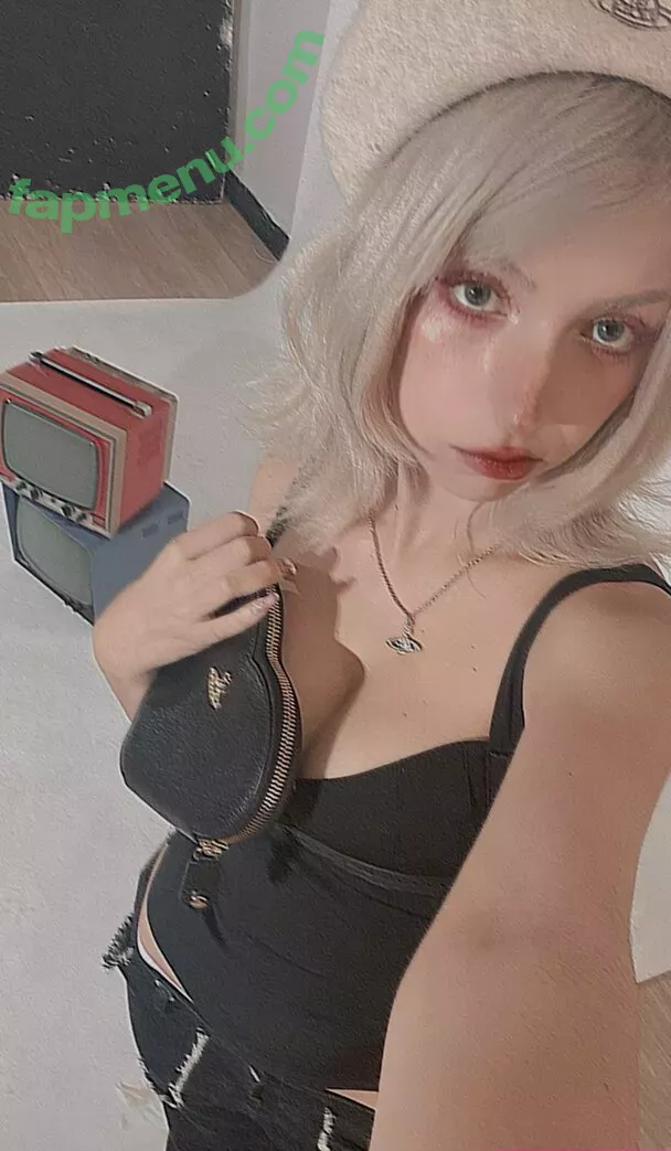 Himee.lily nude photo #1294 (Himeecosplay / kawaiierotica)