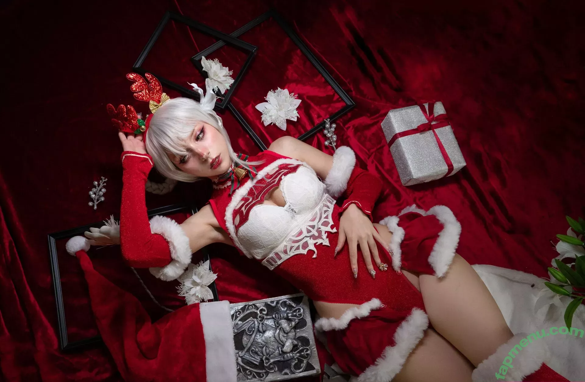 Himee.lily nude photo #1331 (Himeecosplay / kawaiierotica)