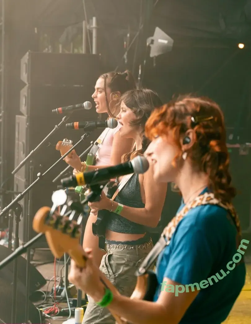 Hinds nude photo #0061 (hindsband)