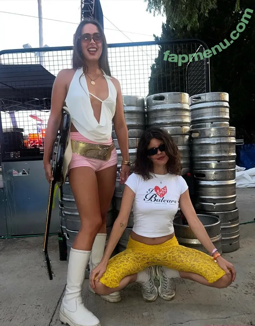 Hinds nude photo #0067 (hindsband)
