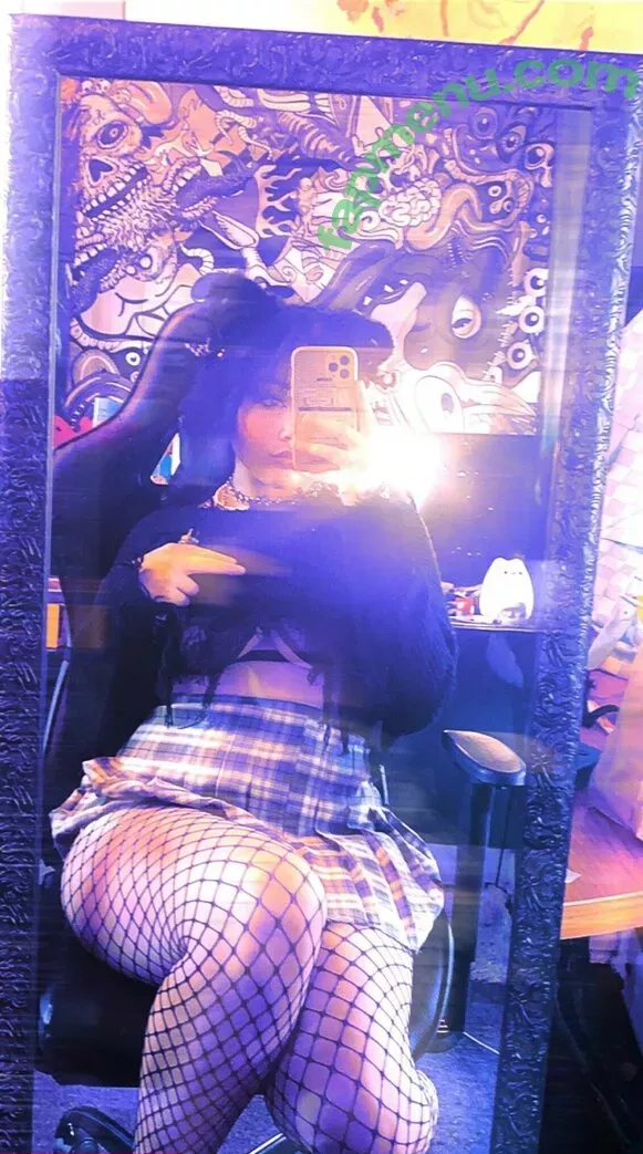 Hioobs nude photo #0009 (hi.oobie / hi.ooby)