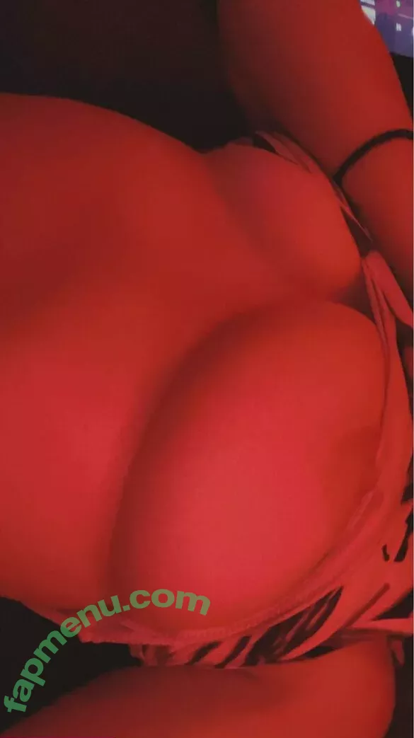 Hioobs nude photo #0120 (hi.oobie / hi.ooby)