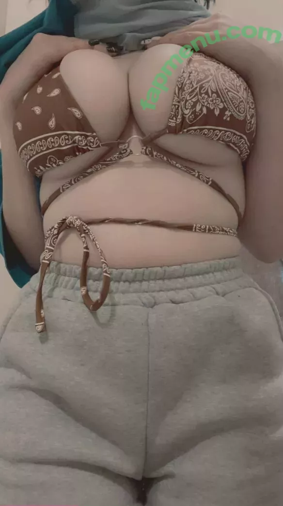 Hioobs nude photo #0135 (hi.oobie / hi.ooby)