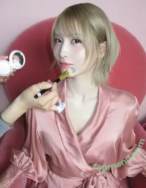 Hirai Momo / TWICE / momo nude photo #0094