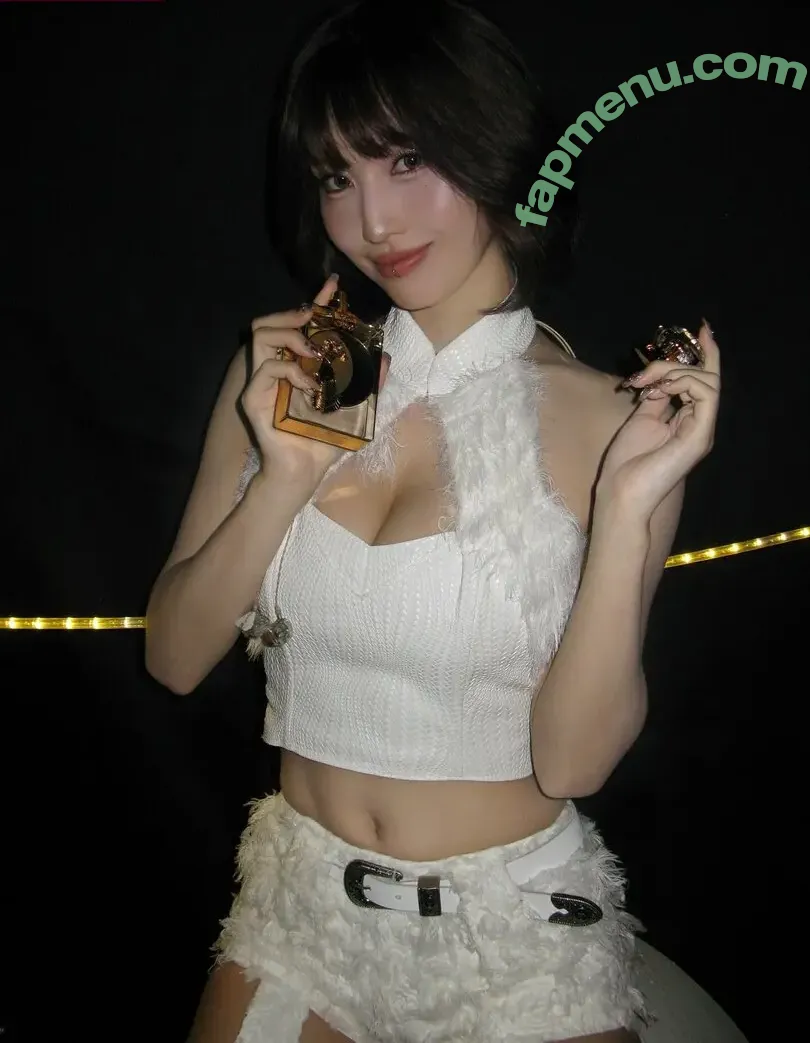 Hirai Momo nude photo #0080 (TWICE / momo)