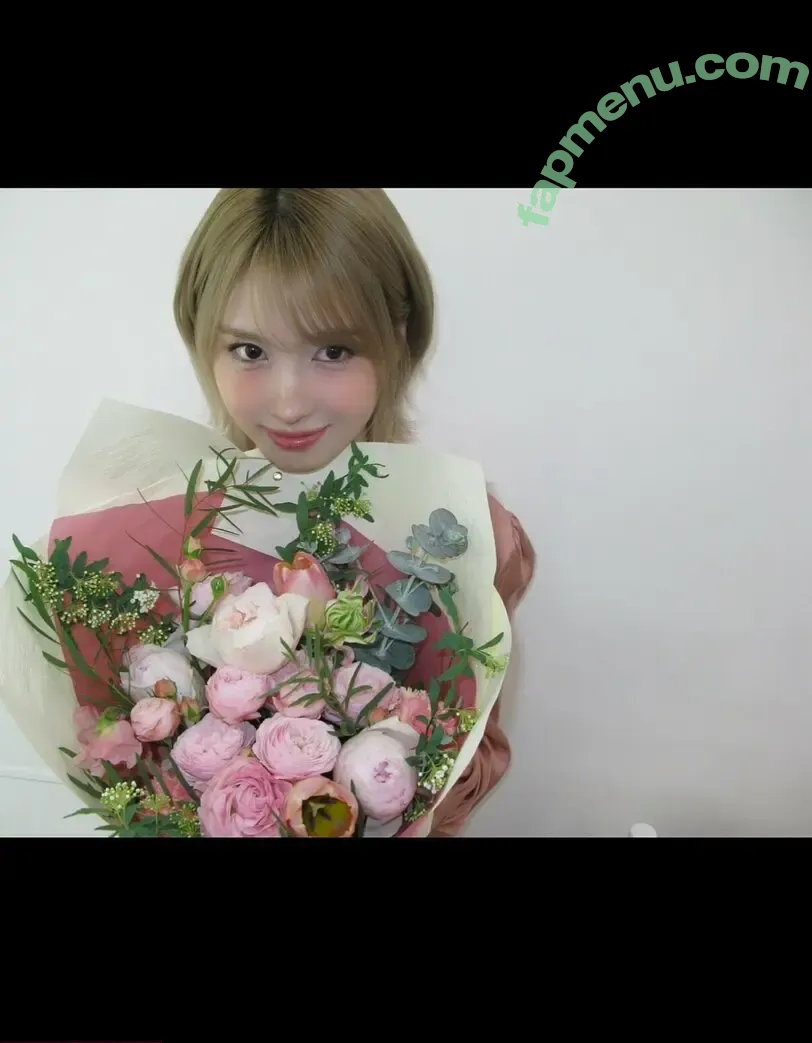 Hirai Momo nude photo #0102 (TWICE / momo)