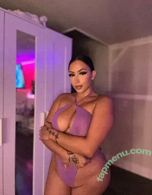 Hispanic / Latina Women / dianaMriveraa / dianamrivera_ / dianariveraa nude photo #0900