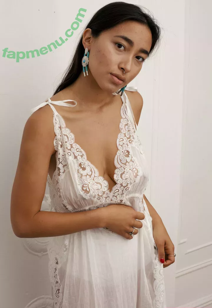 Hitomi Mochizuki nude photo #0037 (yaknowme_hitomi)