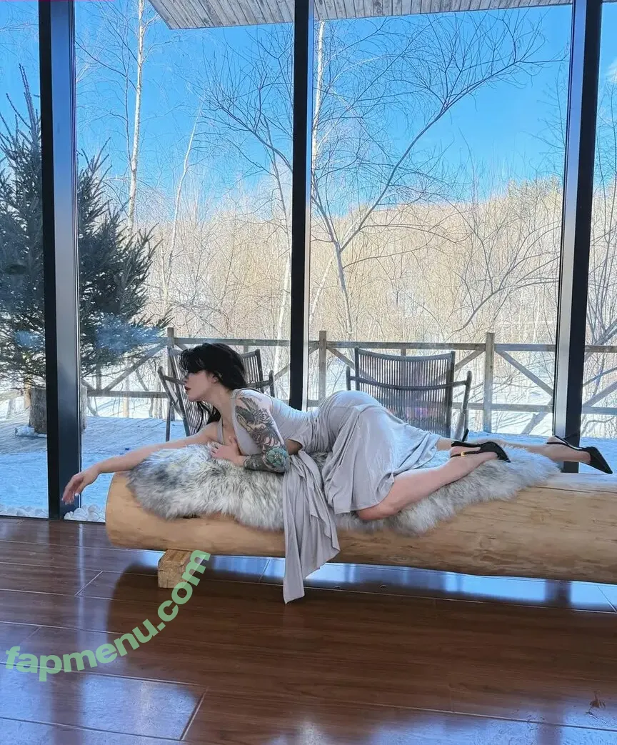 Hitomi Songyuxin nude photo #1131 (Lindsay78690789 / i_am_hitomi_1994 / songyuxinhitomi)