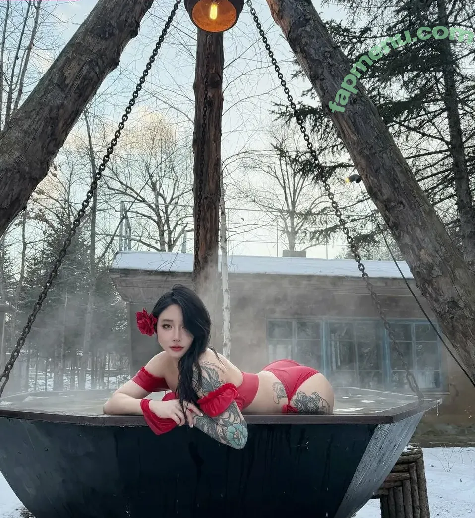 Hitomi Songyuxin nude photo #1167 (Lindsay78690789 / i_am_hitomi_1994 / songyuxinhitomi)