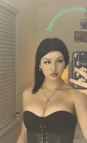 hldmahnd / brdsfrmhvn / foneondnd nude photo #0017
