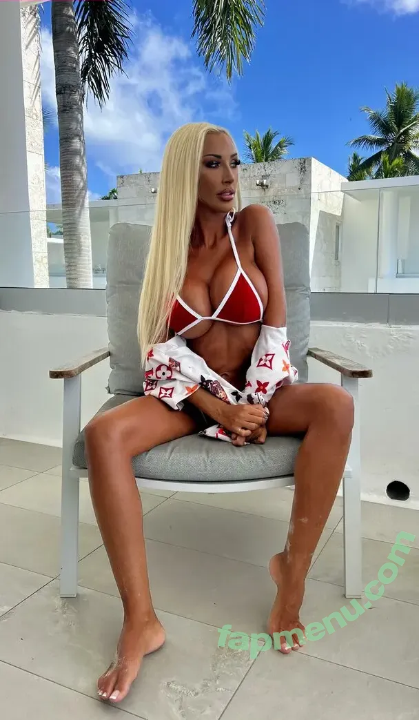 Holly Deacon nude photo #0079 (hollydeacon / hollyjaydeacon)