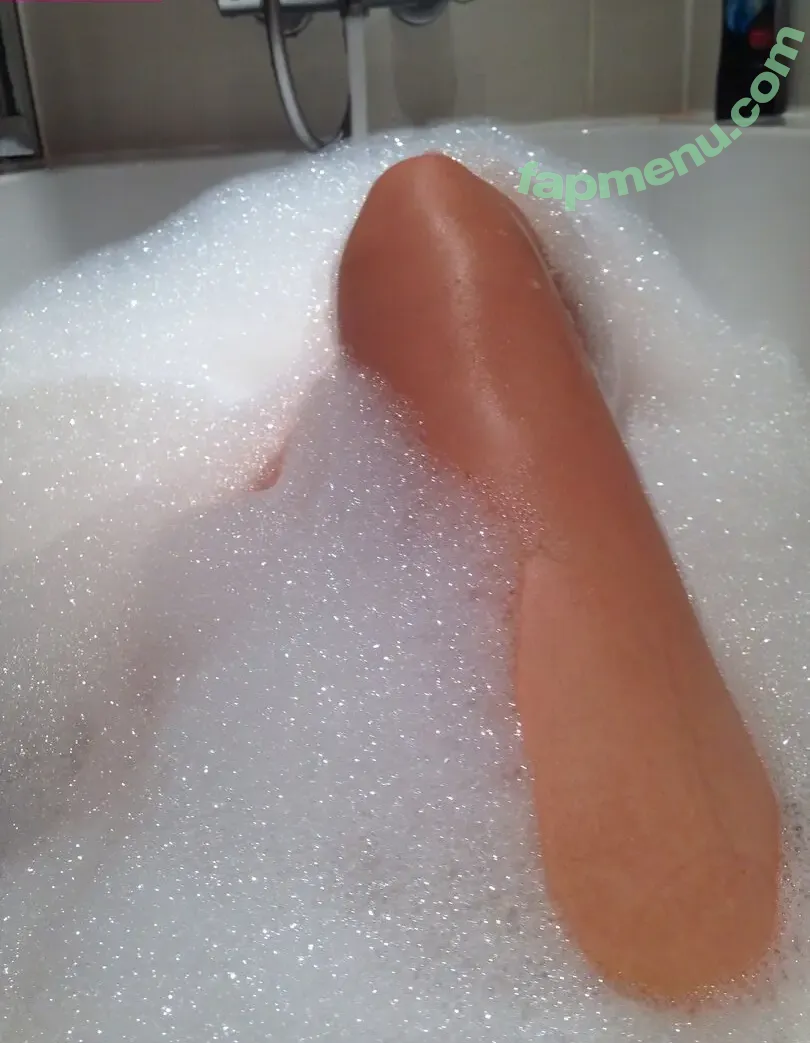 Holly Eriksson nude photo #0458 (Erica / Victoria A / hollyerikssonphotography)