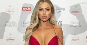 Holly Hagan / hollygshore nude photo #0189