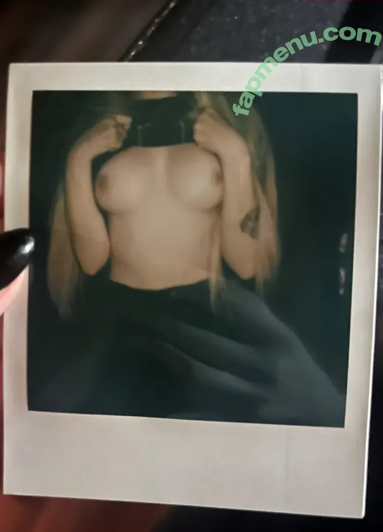 Holly Halen nude photo #0129 (Hannahhollyla / Holly Von Halen / holly777666 / misshollyallen)