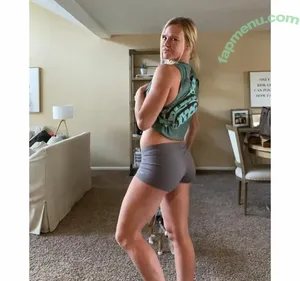 Holly Holm / hollyholm nude photo #0244