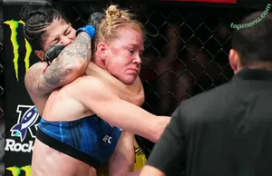 Holly Holm / hollyholm nude photo #0257